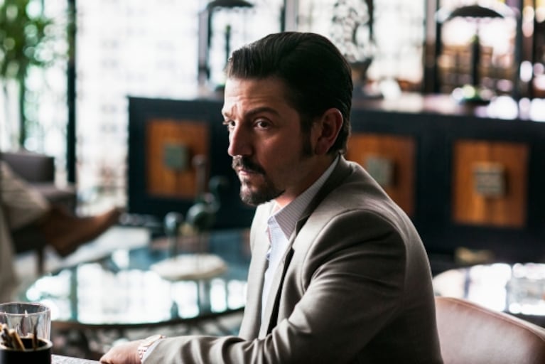 Netflix revela primeras imágenes de Diego Luna y Michael Peña en "Narcos: México"