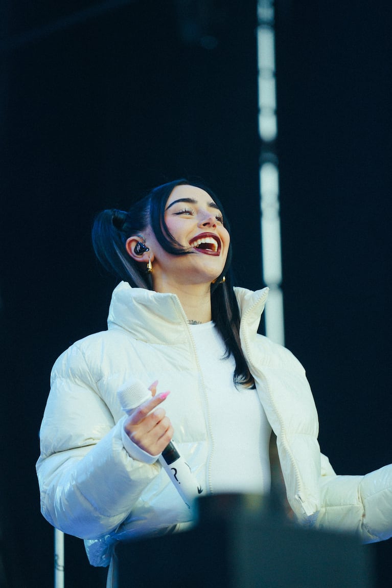 Nicki Nicole agotó su cuarto Movistar Arena en Buenos Aires y agregó una nueva fecha