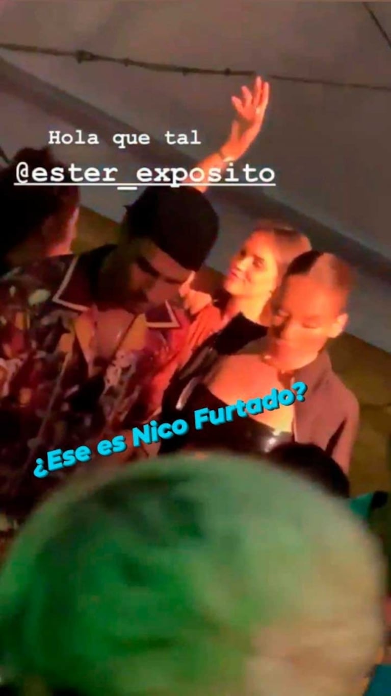 Nico Furtado y Ester Expósito, enamorados en Punta del Este: las fotos que los muestran juntos en una fiesta