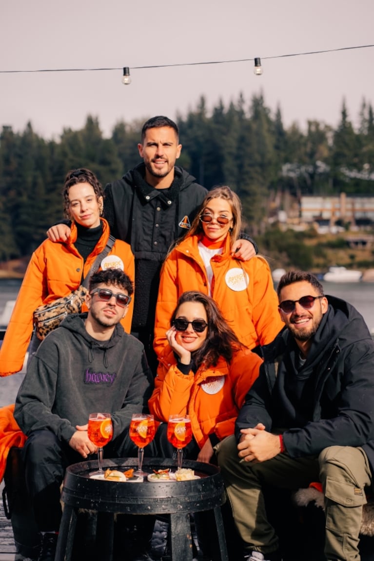 Nico Occhiato esquió en Cerro Bayo con Flor Jazmín Peña y Juan Marconi: las fotos en la nieve