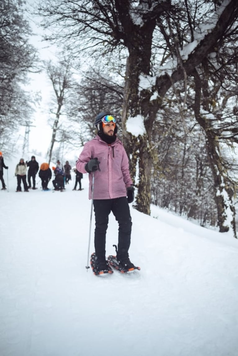 Nico Occhiato esquió en Cerro Bayo con Flor Jazmín Peña y Juan Marconi: las fotos en la nieve