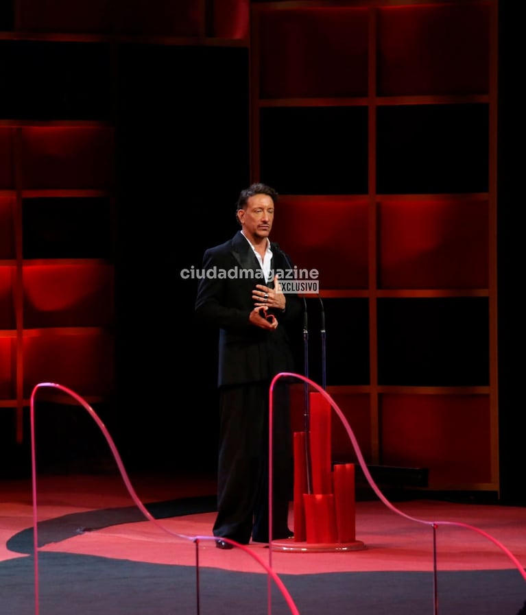 Nico Vázquez premiado en los Premios Pinti (Foto: Movilpress).