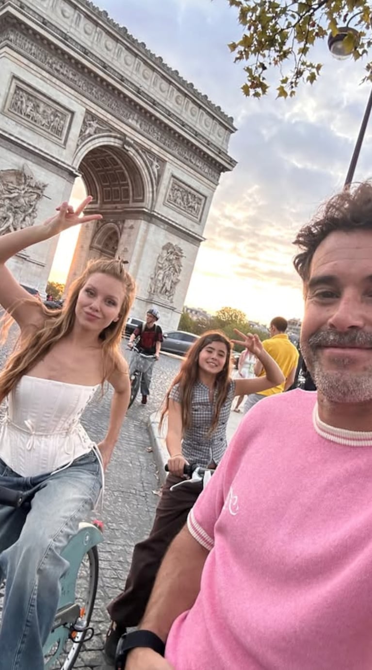 Nicolás Cabré festejó su logro deportivo con un viaje a París junto a Rocío Pardo y Rufina