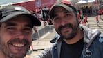 Nicolás Cabré junto a su hermano Duilio, sonriendo en una foto casual. Fuente: Instagram / @nicolascabre80