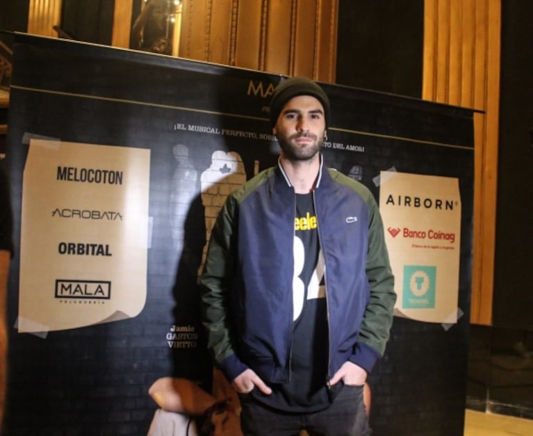 Nicolás Furtado, Franco Masini y Agustín Sierra se divirtieron en el teatro: sonrisas a puro musical