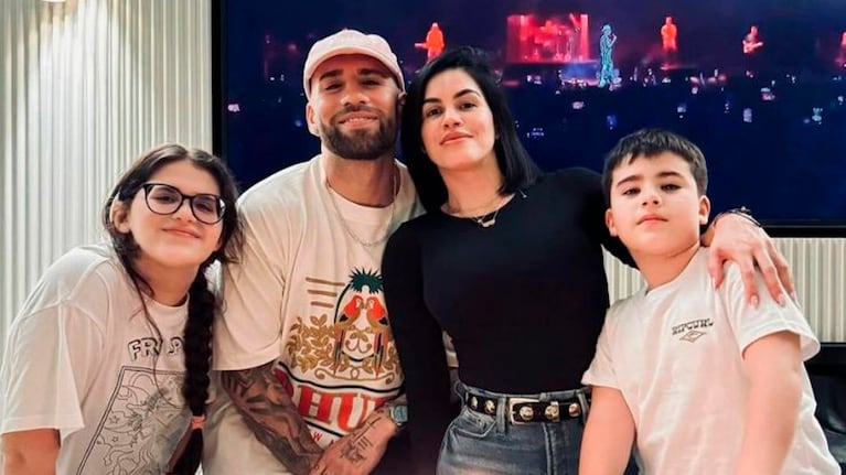 Nicolás Otamendi y familia