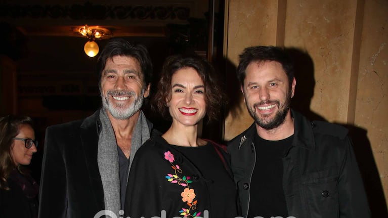 Nicolás Repetto y Florencia Raggi en la gala del Teatro Colón. (Foto: Movil Press / Ciudad.com)