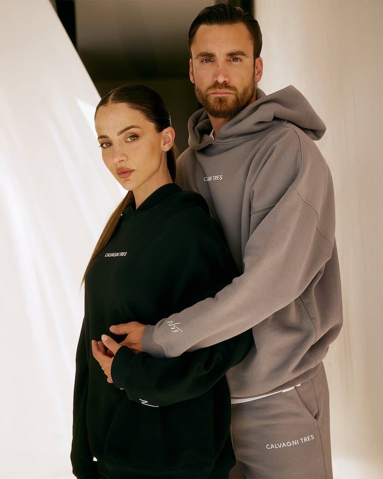 Nicolás Tagliafico y Caro Calvagni lanzaron una cápsula de moda deportiva | Créditos: Instagram @calvagniofficial