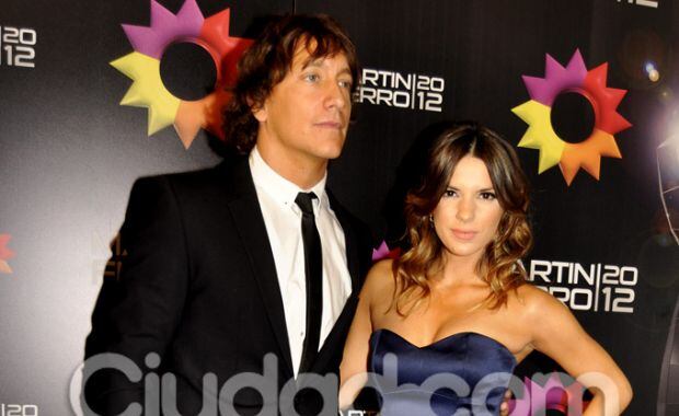 Nicolás Vázquez y Gimena Accardi, pareja única en los Martín Fierro 2012. (Foto: Jennifer Rubio)