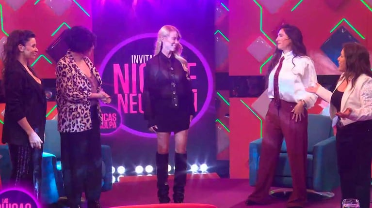 Nicole Neumann con Las Chicas de la Culpa (Foto: captura eltrece)