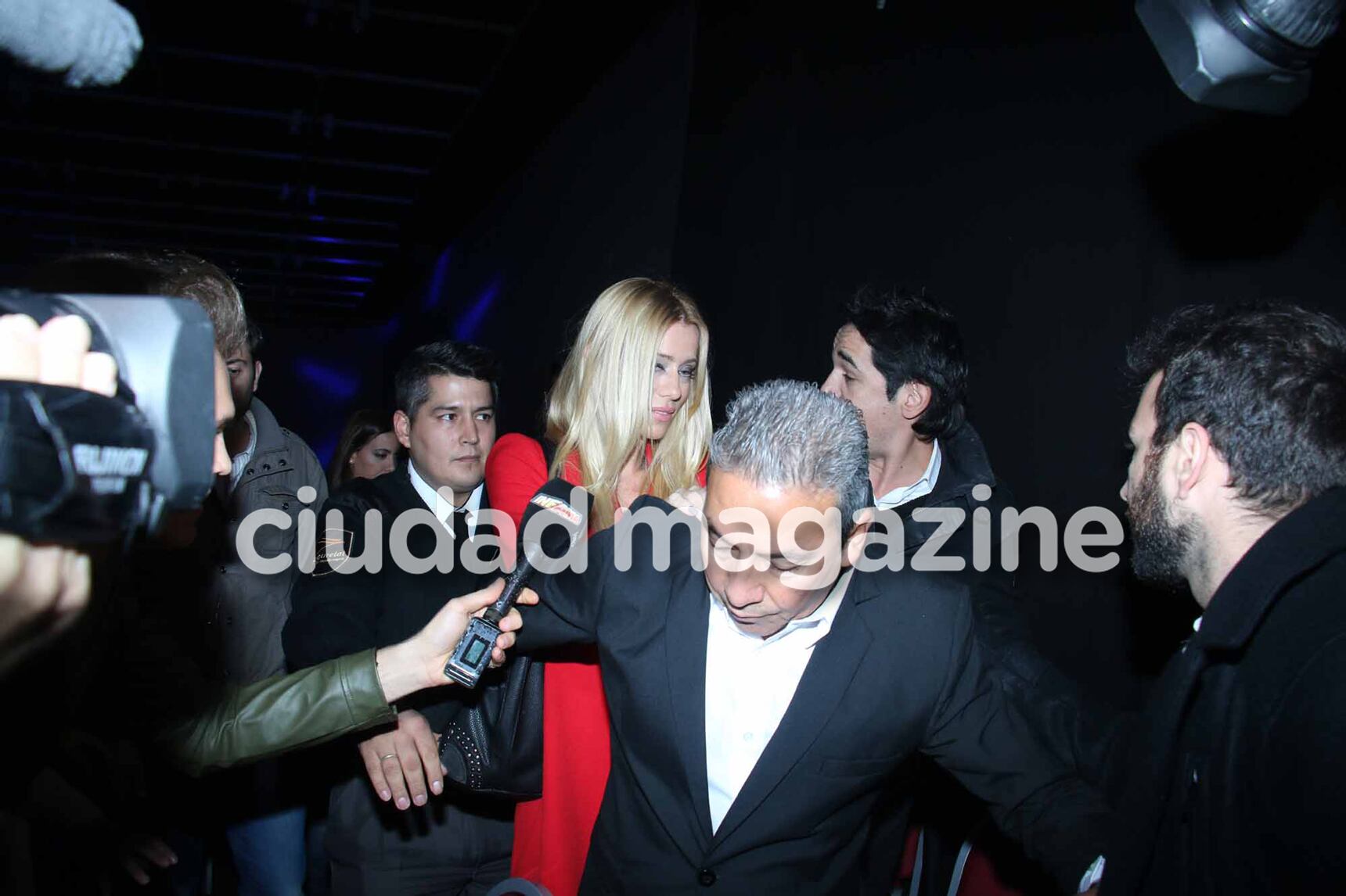 Nicole Neumann volvió a desfilar tras su ruptura de Cubero (Fotos: Movilpress).