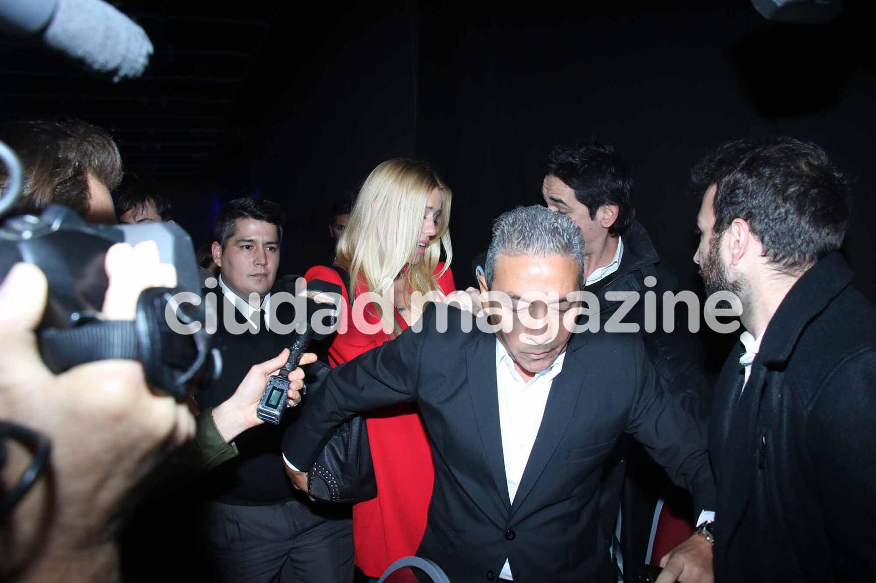 Nicole Neumann volvió a desfilar tras su ruptura de Cubero (Fotos: Movilpress).
