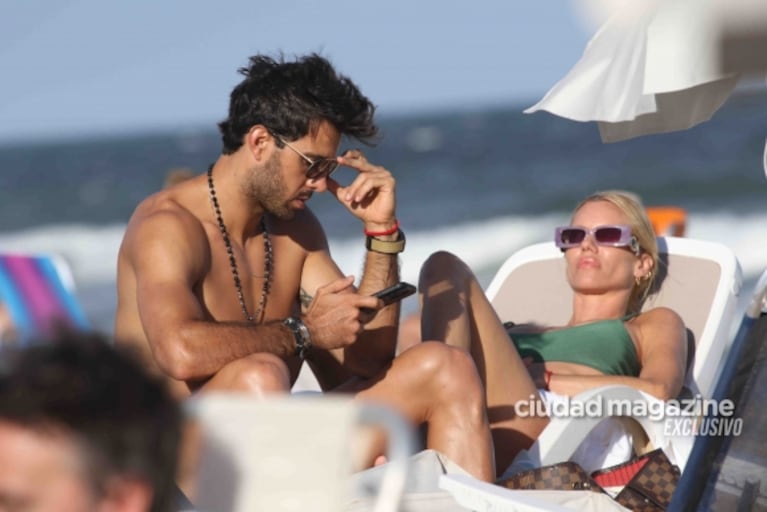 Nicole Neumann y Manu Urcera celebraron su compromiso en las playas de Punta del Este: todas las fotos