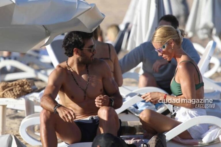 Nicole Neumann y Manu Urcera celebraron su compromiso en las playas de Punta del Este: todas las fotos