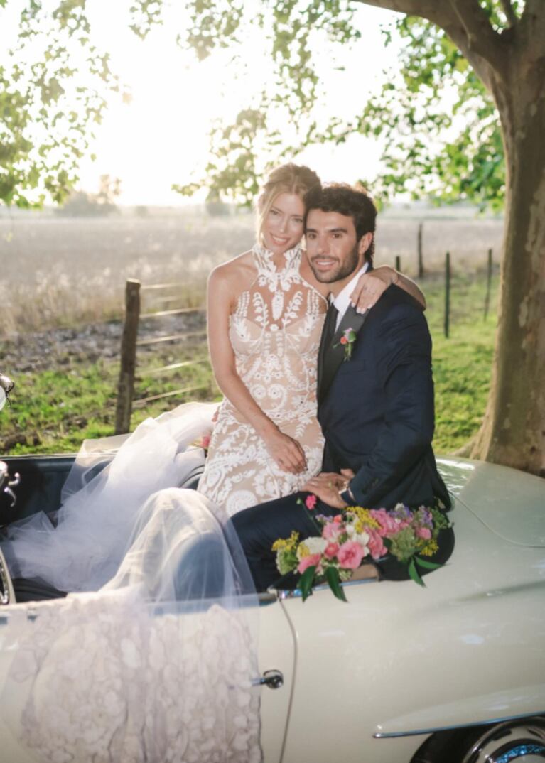 Nicole Neumann y Manu Urcera compartieron el álbum de fotos oficial de su casamiento: imágenes soñadas