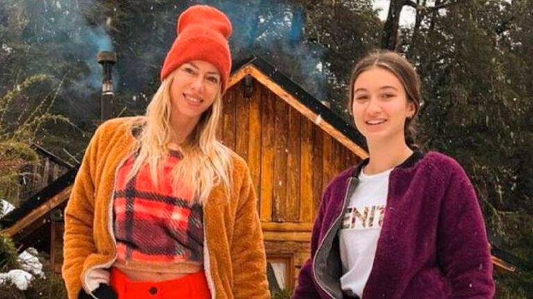 Nicole Neumann y su hija Indiana (foto: Instagram)