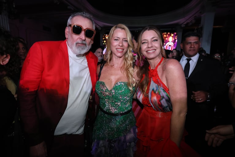 Nicole y Gege Neumann en el desfile de Benito Fernández por sus 40 años en la moda (Foto: prensa).
