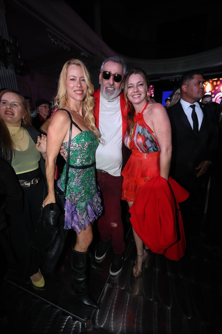 Nicole y Gege Neumann en el desfile de Benito Fernández por sus 40 años en la moda (Foto: prensa).