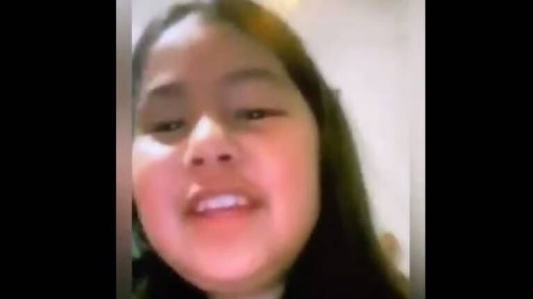 Niña se graba en TikTok y capta un terremoto en California