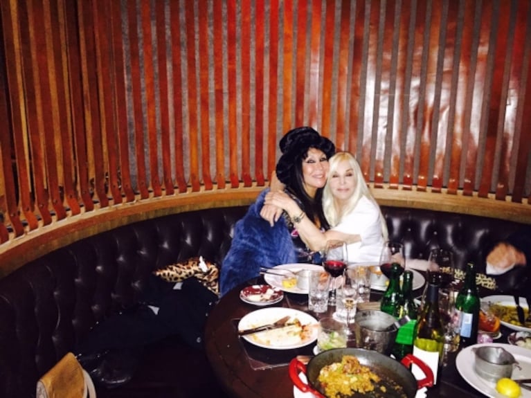 ¡Noche de divas! El reencuentro de Moria y Susana en la noche porteña: "Seremos 'for ever' la rubia y la morocha argentinas"