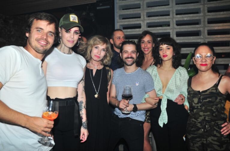 ¡Noche de looks! Famosos de recorrida en la noche porteña: Gloria Carrá, Miss Bolivia, Benjamín Rojas y más