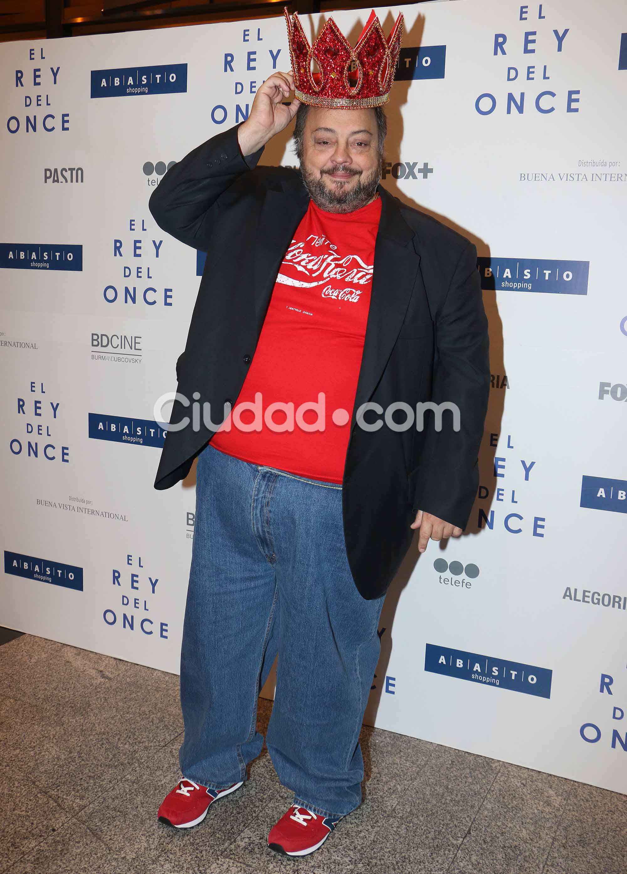 Noche de looks y parejitas en el verano porteño. (Foto: Movilpress)