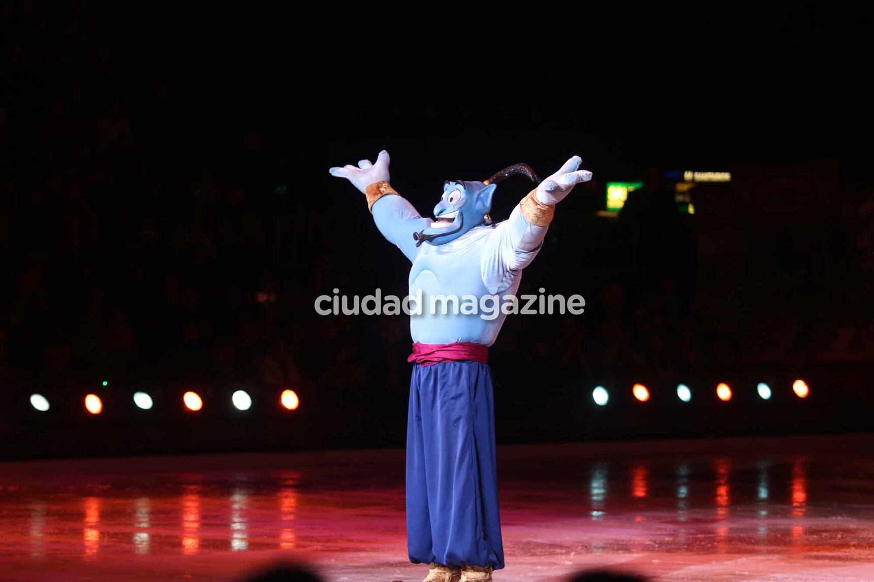 Noche en familia y muchas estrellas en el estreno de Disney On Ice. (Foto: Movilpress)