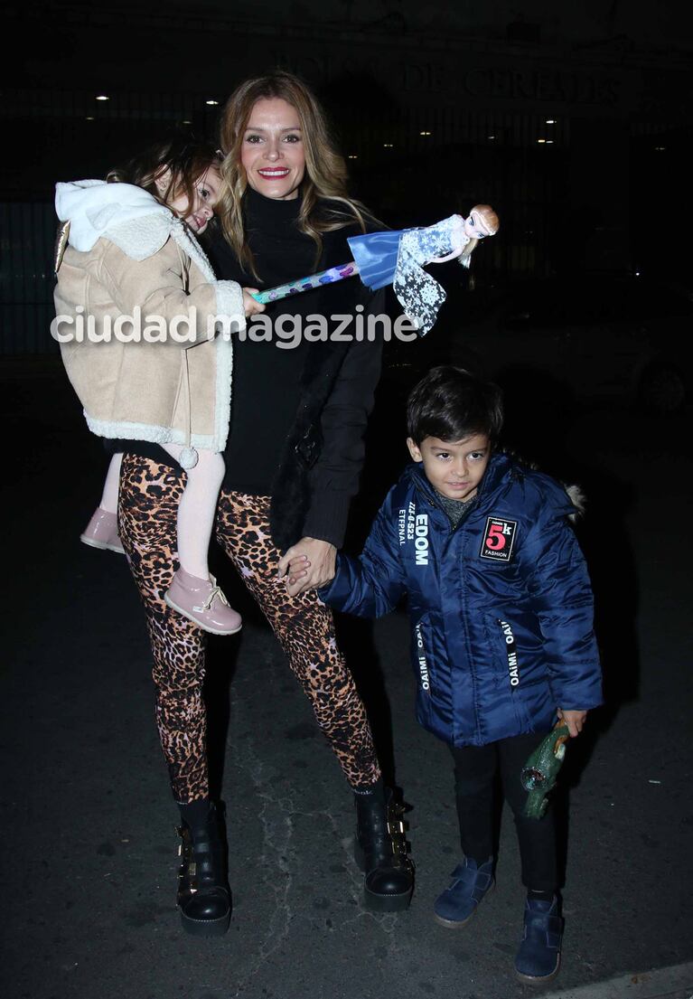 Noche en familia y muchas estrellas en el estreno de Disney On Ice. (Foto: Movilpress)
