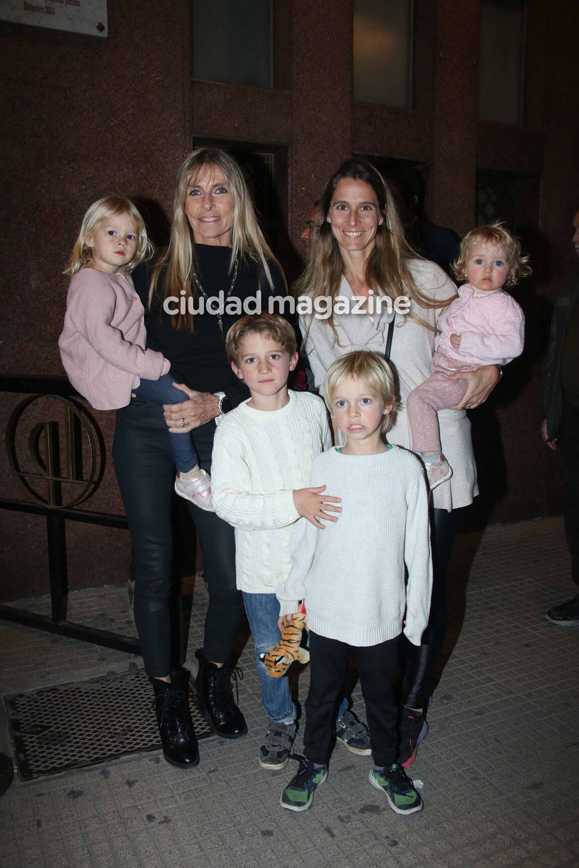 Noche en familia y muchas estrellas en el estreno de Disney On Ice. (Foto: Movilpress)