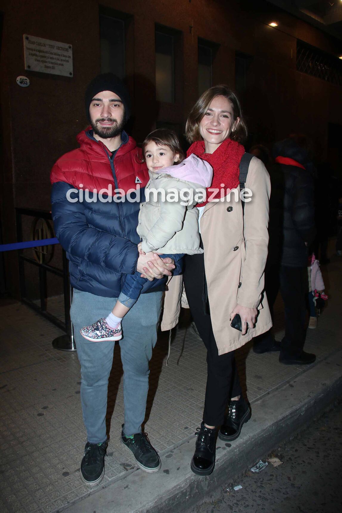 Noche en familia y muchas estrellas en el estreno de Disney On Ice. (Foto: Movilpress)