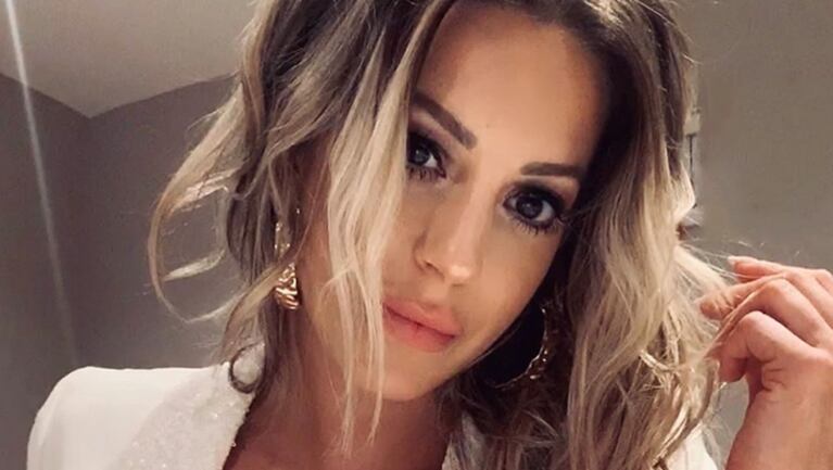 Noelia mandó al frente a un hombre que le mandó una foto íntima.