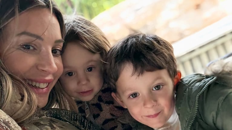 Noelia Marzol mostró el lío que le hacen sus hijos en el teatro: “Indisciplinados” | Créditos: Instagram @noeliamarzolok