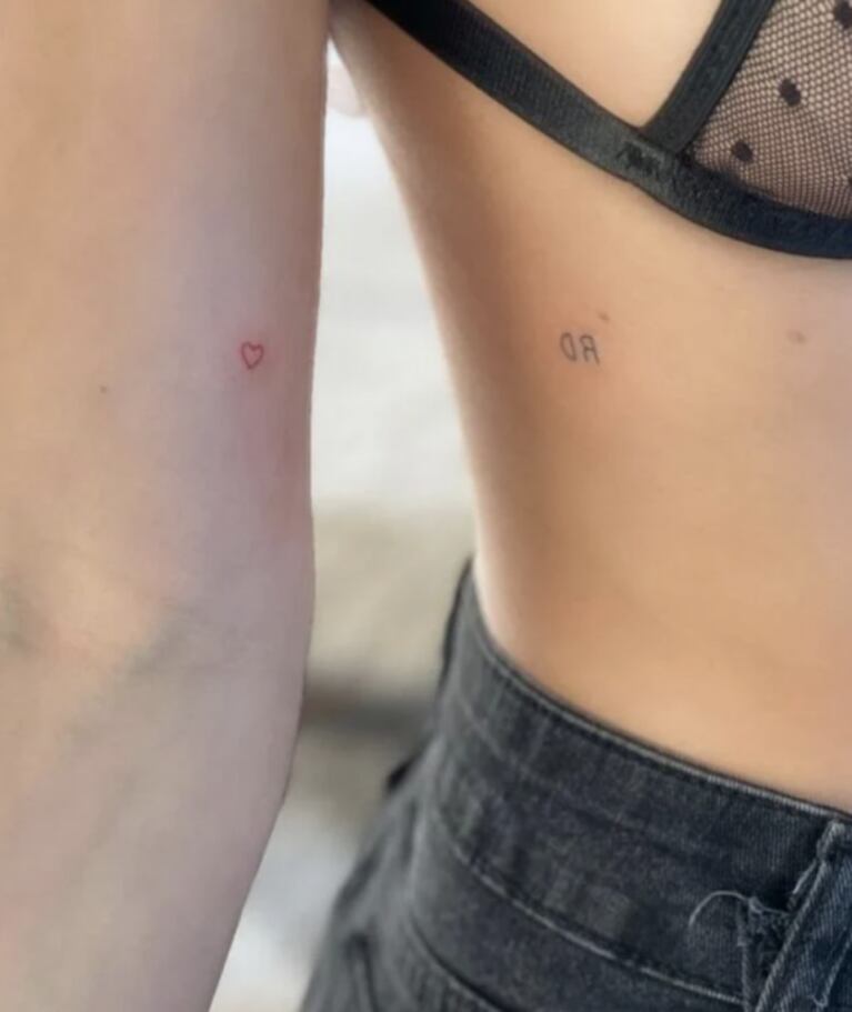 Noelia Marzol mostró que se tatuó las iniciales de su bebé y de su esposo: "Van a ser siempre mi familia"
