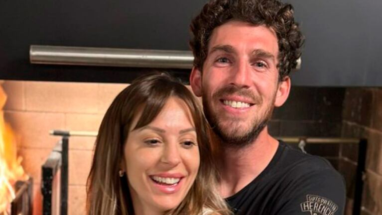 Noelia Marzol y Ramiro Arias disfrutan de momentos de a dos tras el nacimiento de sus hijos.