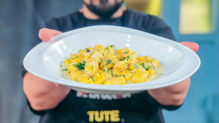 Ñoquis soufflé de calabaza con salsa 4 quesos: receta simple para llevar la pasta a lo más alto