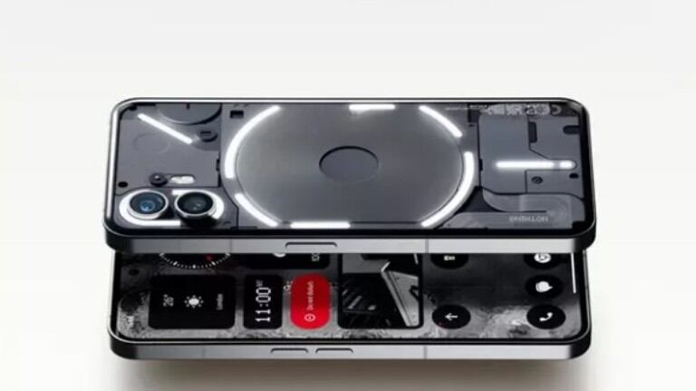 Nothing Phone (2) estrena panel OLED de 6,7 pulgadas y aumenta el número de segmentos LED en la interfaz Glyph