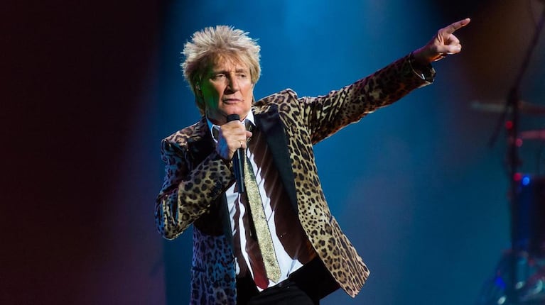 Nueve meses tardó Rod Stewart para recuperar su voz tras superar un cáncer