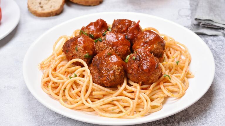 Nunca falla: Fideos con albóndigas