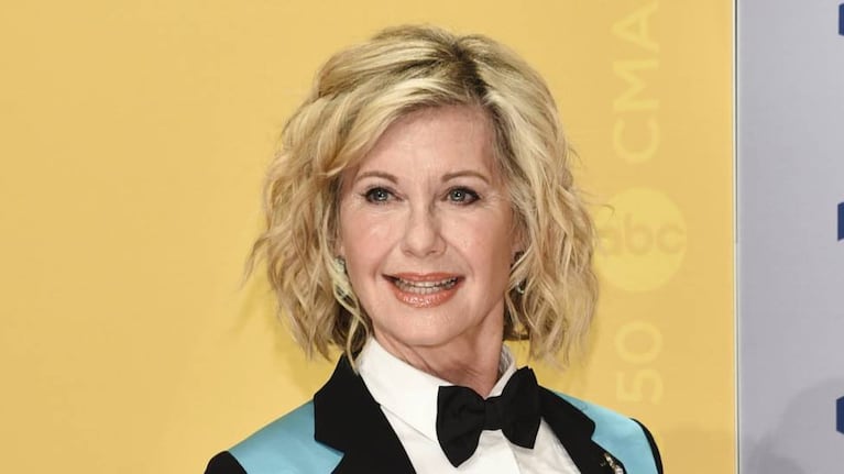 Olivia Newton-John deslumbró en la presentación del Festival Viña del Mar