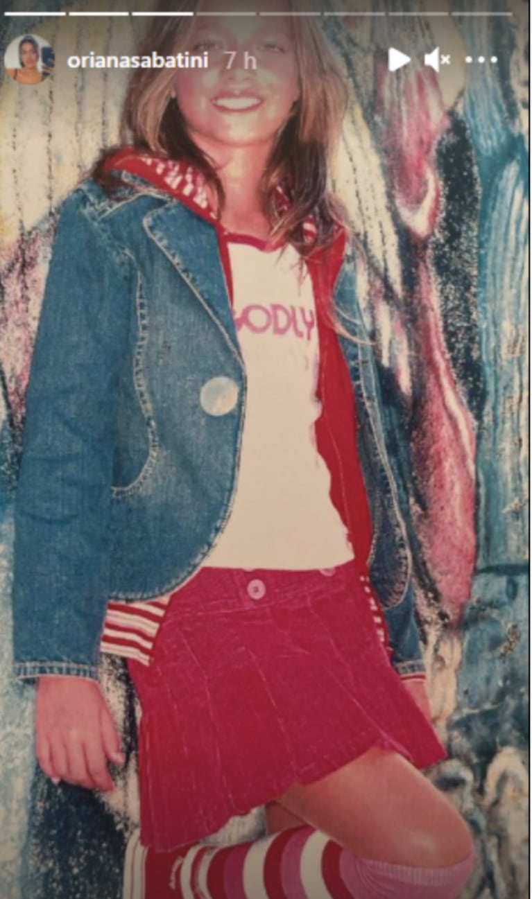 Oriana Sabatini compartió sus primeras producciones como modelo, cuando era niña: "Me encontré con unas joyitas"