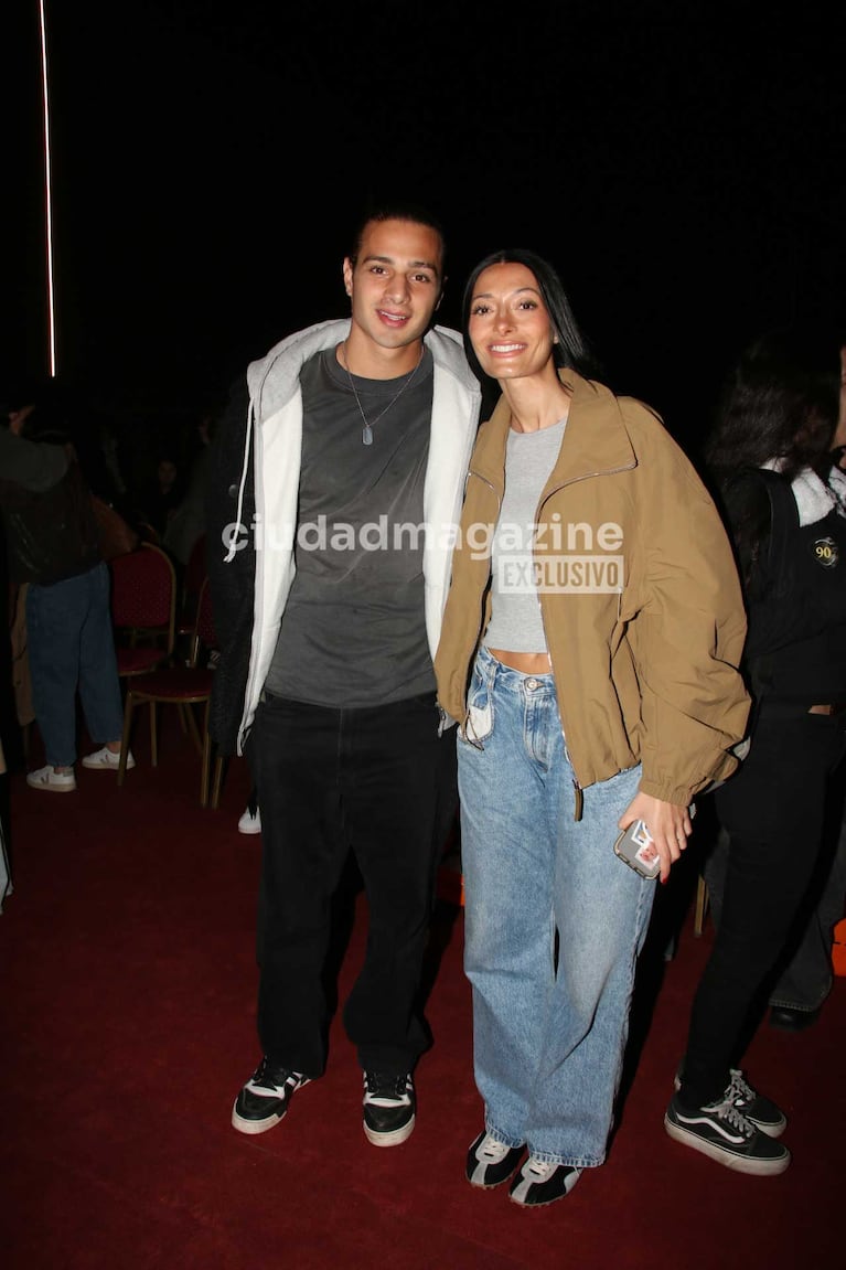 Oriana Sabatini en la presentación de su novela “Podría quedarme acá” (Foto: Movilpress)