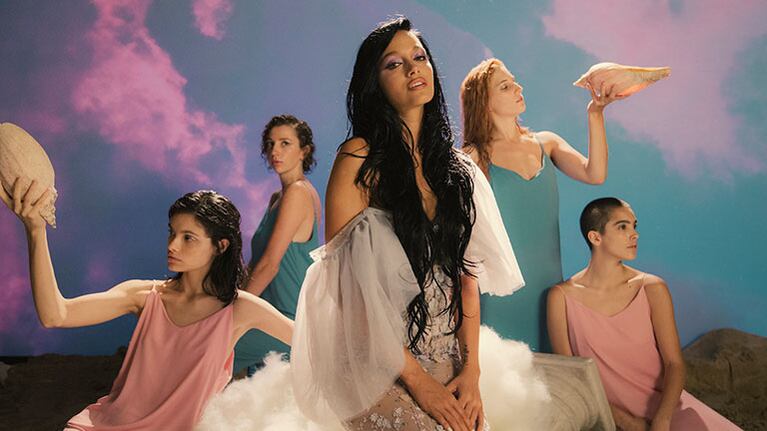 Oriana Sabatini presenta su nuevo tema, Luna llena: ¡mirá el clip acá!