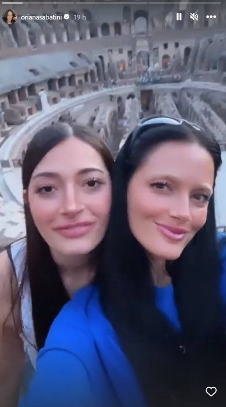 Oriana Sabatini recibió a su familia en Italia: las fotos más lindas con sus padres y hermana