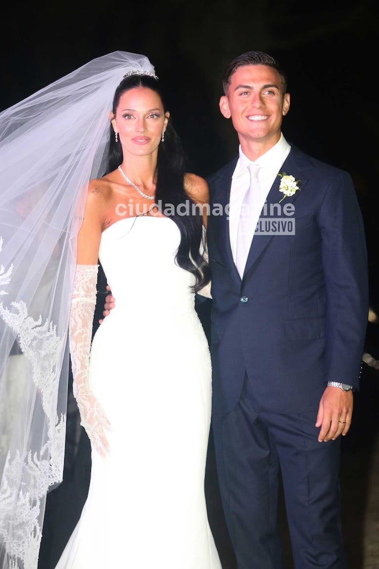 Oriana Sabatini y Paulo Dybala se casaron tras seis años de novios. (Foto: Movilpress)