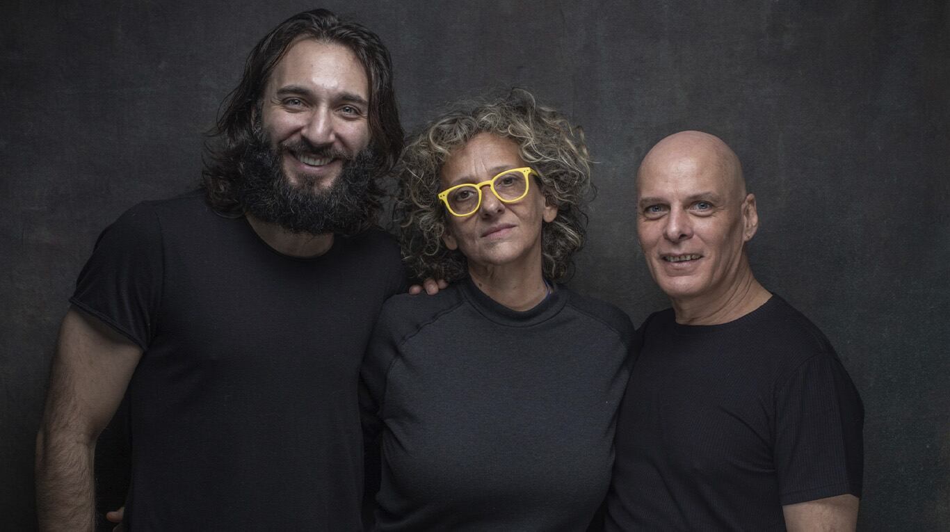 Oscar Giménez, Pablo Pieretti y Valeria Ambrosio, directora de El beso de la Mujer Araña.