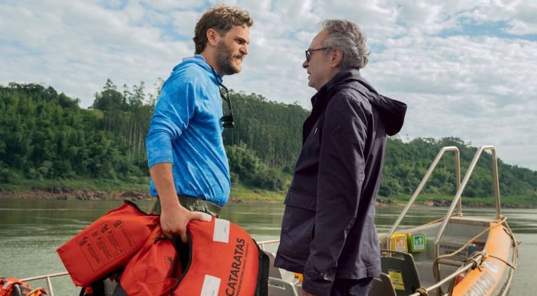 Oscar Martínez, Inés Estévez, Luis Luque y Yoyi Francella la rompen: estreno de una nueva película argentina | Créditos: Captura YouTube Netflix