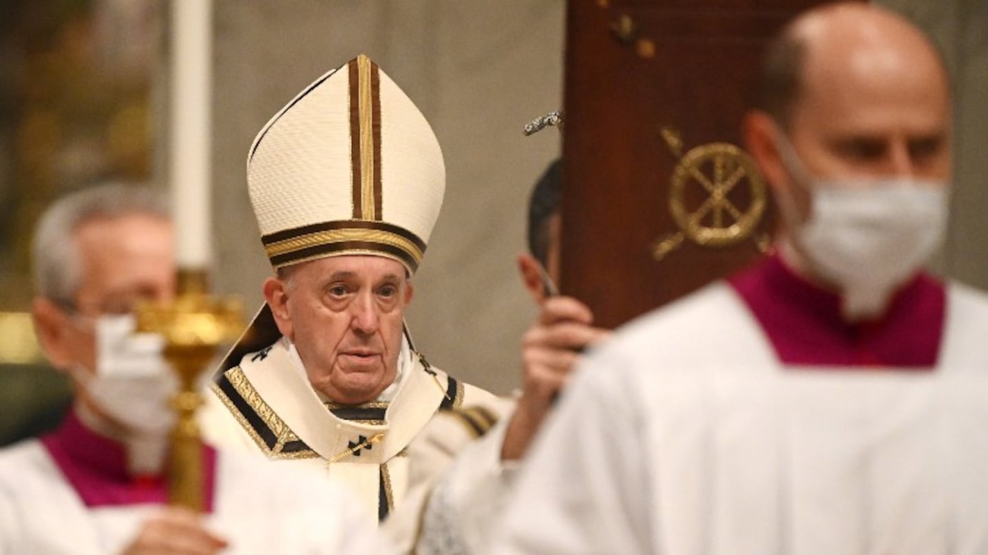 Otro cardenal cercano al Papa dio positivo en coronavirus. Foto: EFE.
