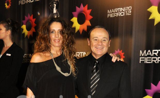 Pablo Codevilla y su esposa Noelí, en los Martín Fierro 2012. (Foto: Jennifer Rubio)