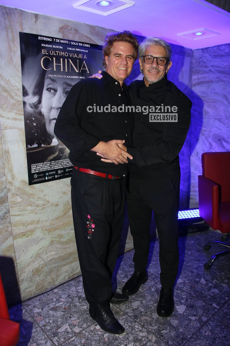 Pablo Echarri y Mike Amigorena en el estreno del documental de la vida de China Zorrilla (Fotos: Movilpress).