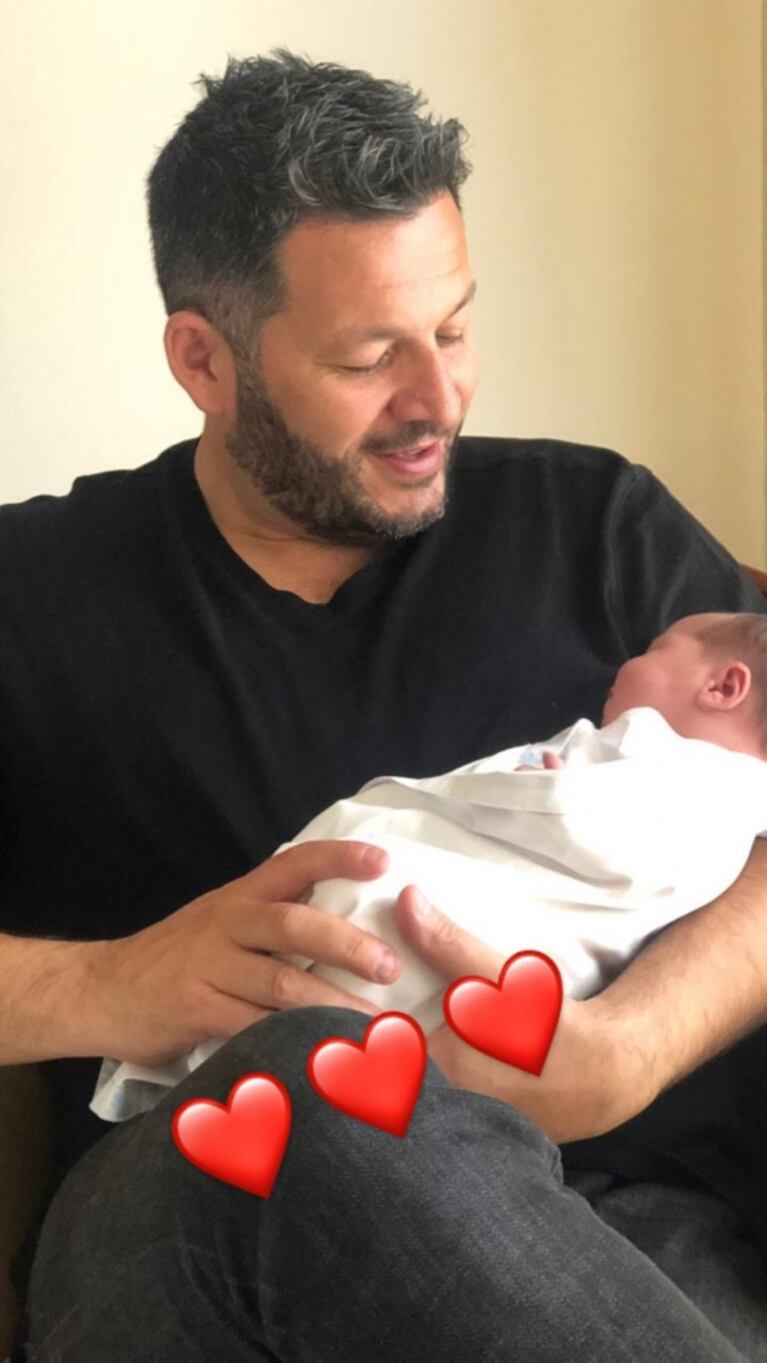 Pablo Melillo mostró la carita de Juana, la beba que tuvo con Mariana Brey: "Los ojos del nono"